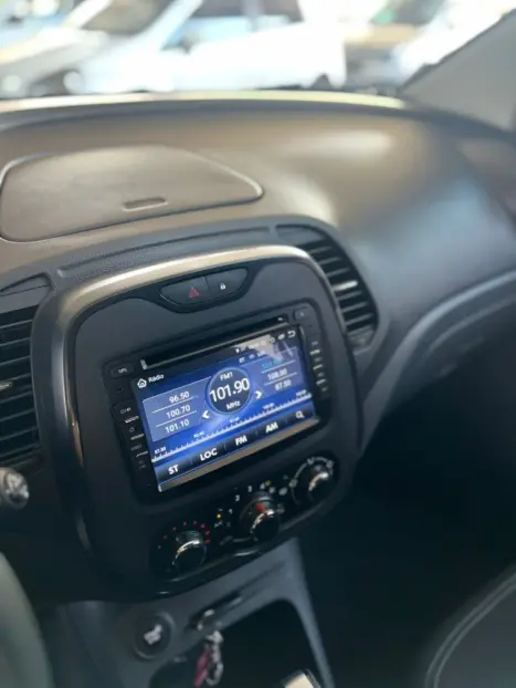 RENAULT Captur 1.6 16V 4P FLEX SCE LIFE X-TRONIC CVT, Foto 10