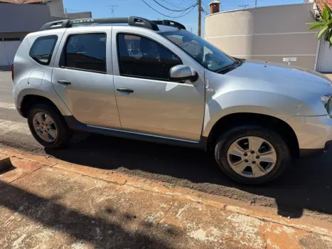 RENAULT Duster 1.6 16V 4P FLEX DYNAMIQUE AUTOMTICO CVT, Foto 2