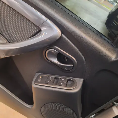 RENAULT Duster 2.0 16V 4P FLEX DYNAMIQUE AUTOMTICO, Foto 8