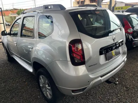 RENAULT Duster 2.0 16V 4P FLEX DYNAMIQUE AUTOM�TICO, Foto 3