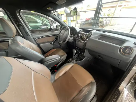 RENAULT Duster 2.0 16V 4P FLEX DYNAMIQUE AUTOM�TICO, Foto 19