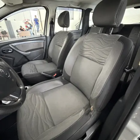 RENAULT Duster 2.0 16V 4P FLEX TECH ROAD AUTOM�TICO, Foto 9
