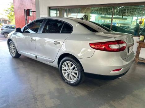 RENAULT Fluence 2.0 16V 4P FLEX DYNAMIQUE PLUS AUTOM�TICO, Foto 3