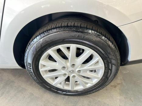 RENAULT Fluence 2.0 16V 4P FLEX DYNAMIQUE PLUS AUTOM�TICO, Foto 4