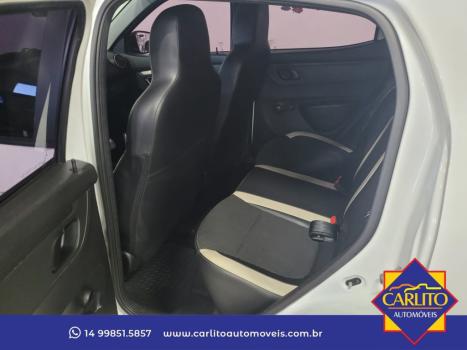 RENAULT Kwid 1.0 12V 4P SCE FLEX INTENSE, Foto 5