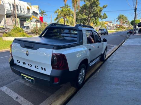 RENAULT Oroch , Foto 2