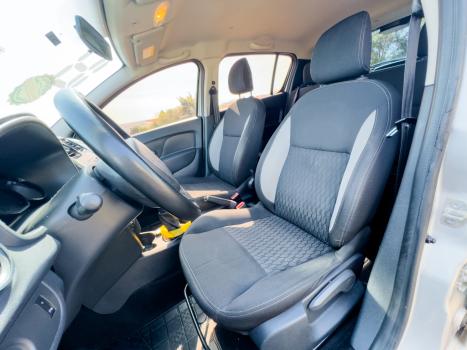 RENAULT Sandero 1.0 16V 4P FLEX EXPRESSION, Foto 8