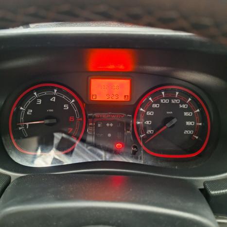 RENAULT Sandero 1.6 4P FLEX STEPWAY, Foto 3 RENAULT Sandero 1.6 4P FLEX STEPWAY, Foto 3