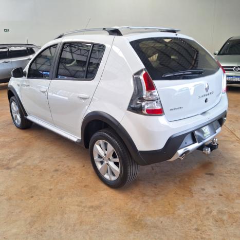 RENAULT Sandero 1.6 4P FLEX STEPWAY, Foto 7 RENAULT Sandero 1.6 4P FLEX STEPWAY, Foto 7