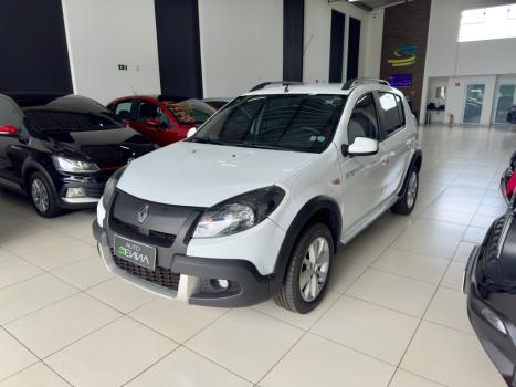 RENAULT Sandero 1.6 16V 4P FLEX STEPWAY AUTOMÁTICO, Foto 6 RENAULT Sandero 1.6 16V 4P FLEX STEPWAY AUTOMÁTICO, Foto 6