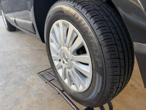 RENAULT Sandero 1.6 4P FLEX PRIVIL�GE AUTOM�TICO, Foto 8