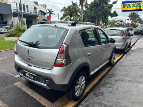 RENAULT Sandero 1.6 4P FLEX STEPWAY, Foto 2