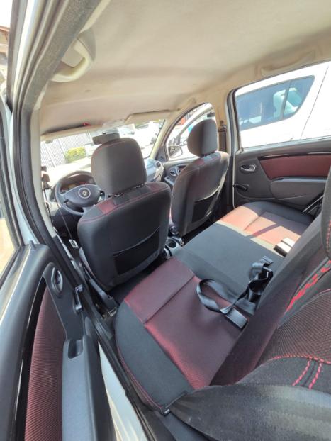 RENAULT Sandero 1.6 16V 4P FLEX STEPWAY, Foto 5