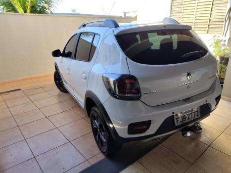 RENAULT Sandero 1.6 4P FLEX STEPWAY, Foto 3
