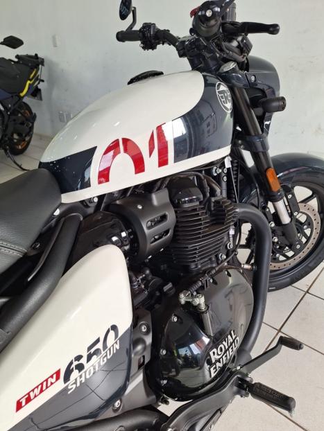 ROYAL ENFIELD Interceptor 650 , Foto 9