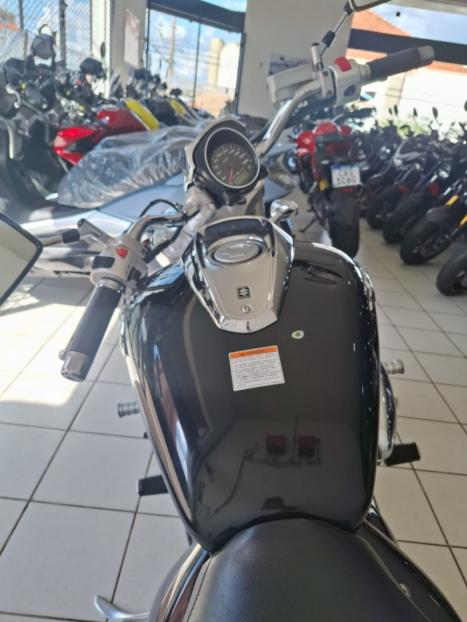 SUZUKI Boulevard M 800 , Foto 16