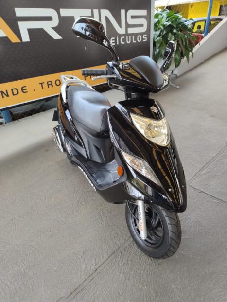 SUZUKI Burgman 125 , Foto 10