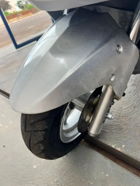 SUZUKI Burgman 125 , Foto 10