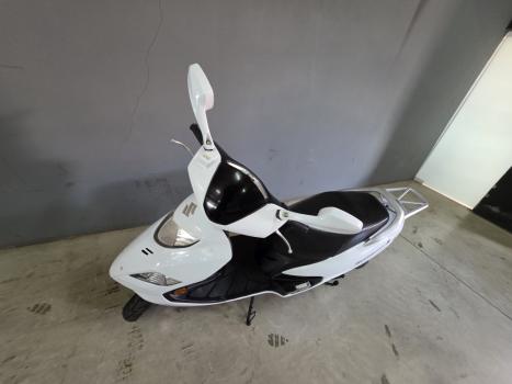 SUZUKI Burgman 125 , Foto 11