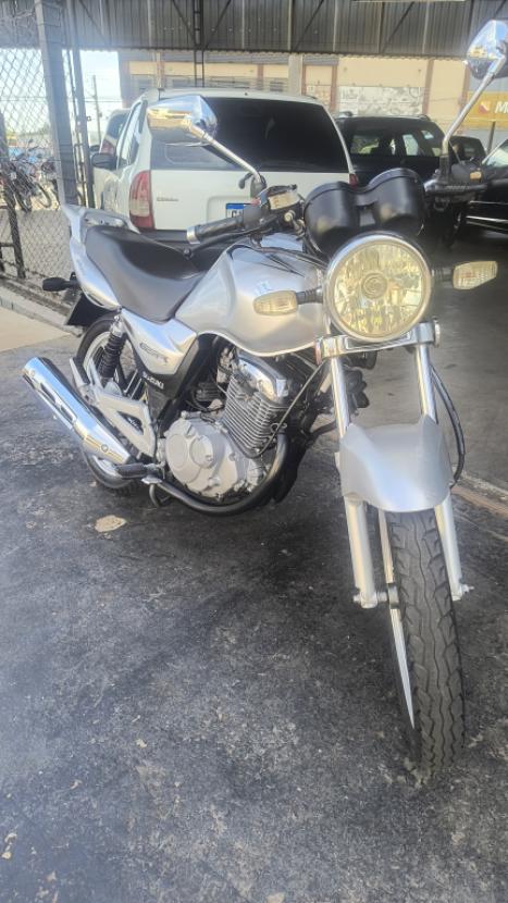 SUZUKI GSR 150 I, Foto 5