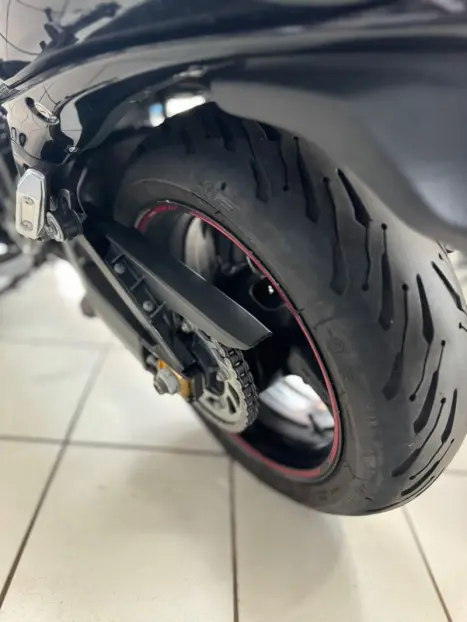 SUZUKI GSX-R 1300 Hayabusa ABS, Foto 7 SUZUKI GSX-R 1300 Hayabusa ABS, Foto 7