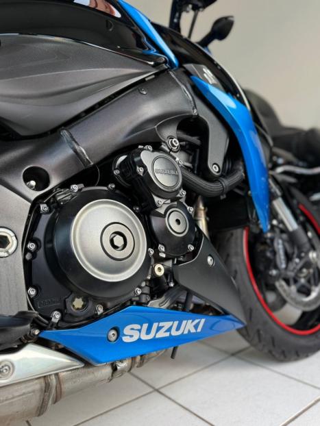 SUZUKI GSX-S 1000 A, Foto 10