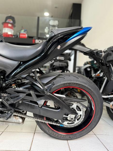 SUZUKI GSX-S 1000 A, Foto 11
