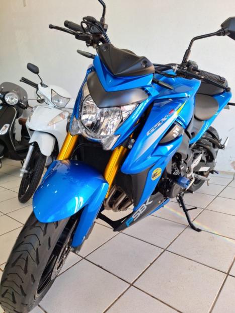 SUZUKI GSX-S 1000 A, Foto 3 SUZUKI GSX-S 1000 A, Foto 3