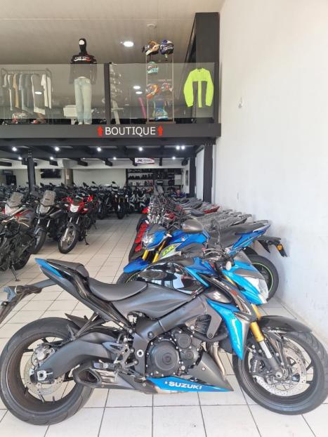 SUZUKI GSX-S 1000 A, Foto 1