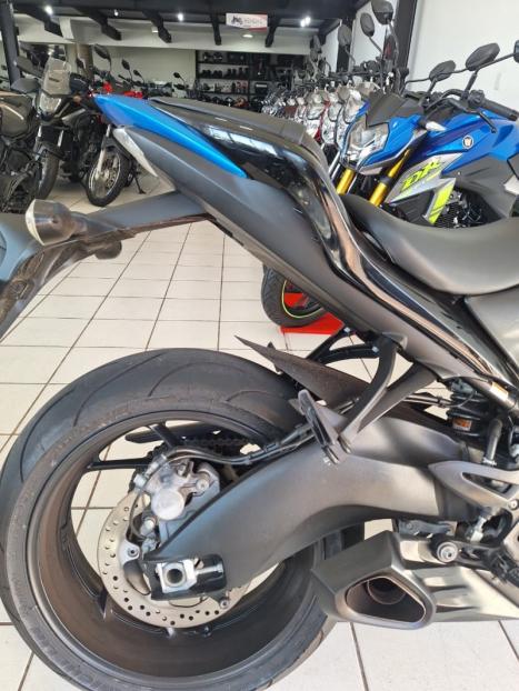 SUZUKI GSX-S 1000 A, Foto 13