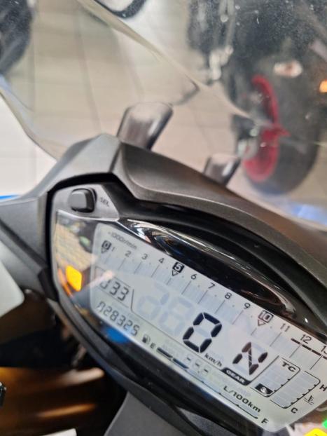 SUZUKI GSX-S 1000 F, Foto 3