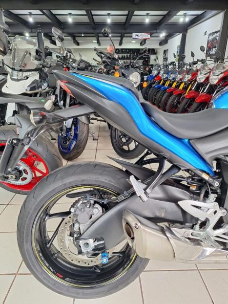 SUZUKI GSX-S 1000 F, Foto 13