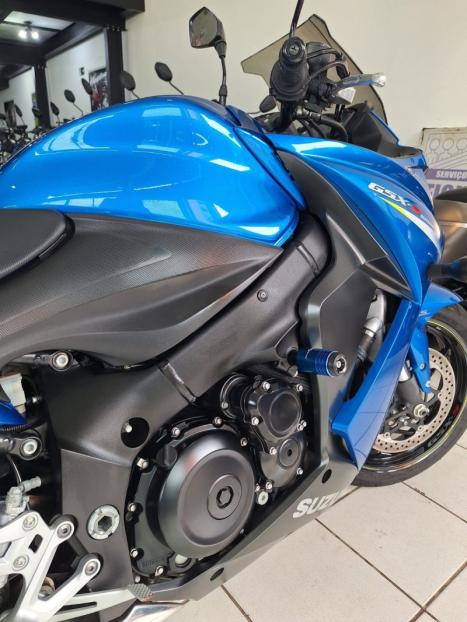 SUZUKI GSX-S 1000 F, Foto 16