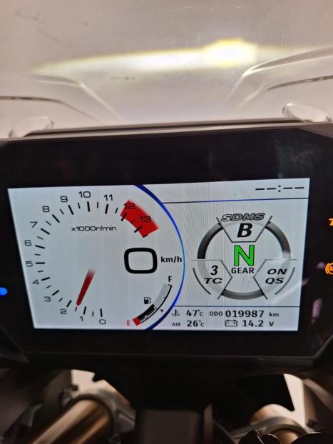 SUZUKI GSX-S 1000 GT, Foto 3