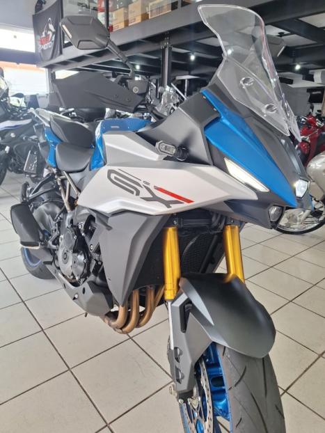 SUZUKI GSX-S 1000 GT, Foto 4