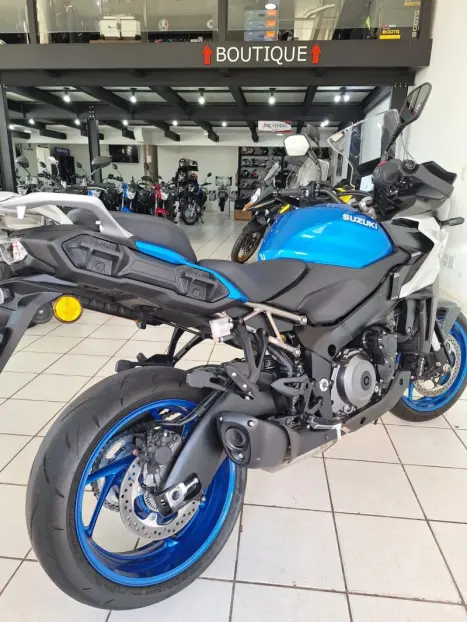 SUZUKI GSX-S 1000 GT, Foto 4