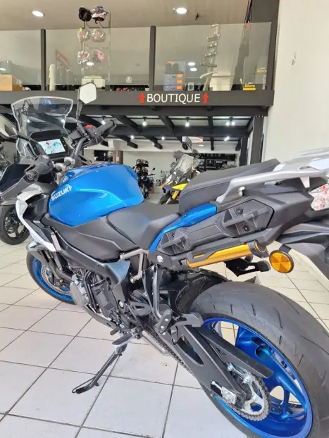 SUZUKI GSX-S 1000 GT, Foto 5