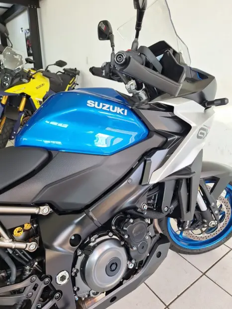 SUZUKI GSX-S 1000 GT, Foto 10