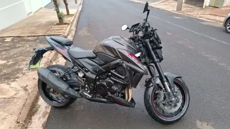 SUZUKI GSX-S 750 ABS, Foto 10