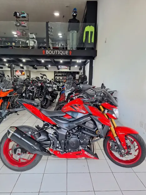 SUZUKI GSX-S 750 ABS, Foto 1