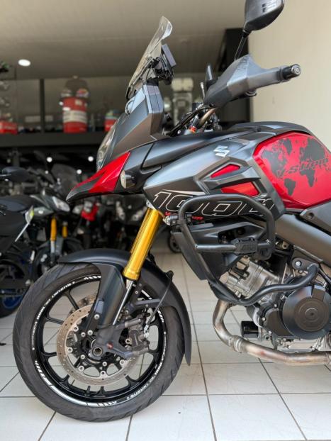 SUZUKI V-Strom DL 1000 , Foto 14