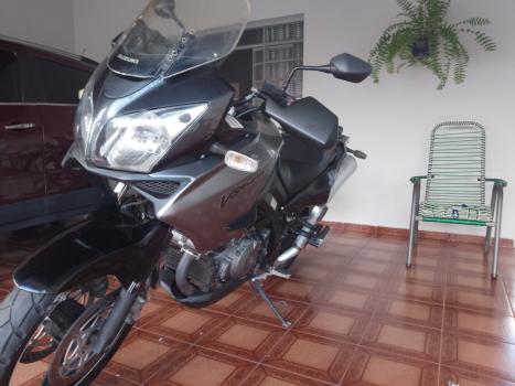 SUZUKI V-Strom DL 1000 A, Foto 2