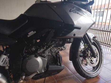 SUZUKI V-Strom DL 1000 A, Foto 8