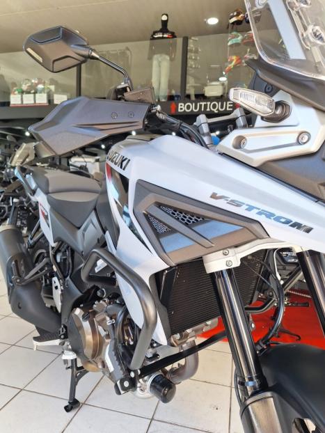 SUZUKI V-Strom DL 1050 , Foto 10