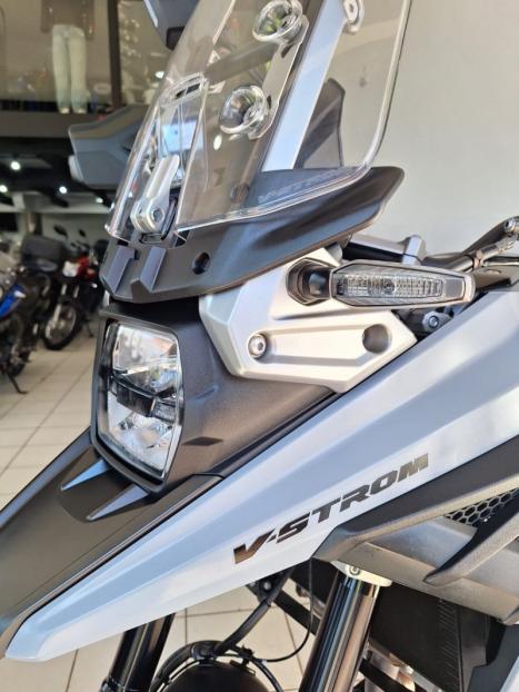 SUZUKI V-Strom DL 1050 , Foto 15