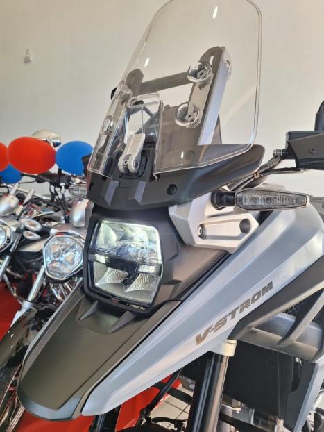 SUZUKI V-Strom DL 1050 , Foto 18