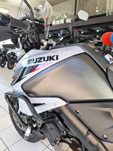 SUZUKI V-Strom DL 1050 , Foto 19