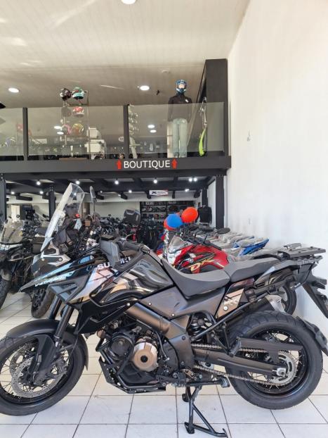 SUZUKI V-Strom DL 1050 , Foto 2
