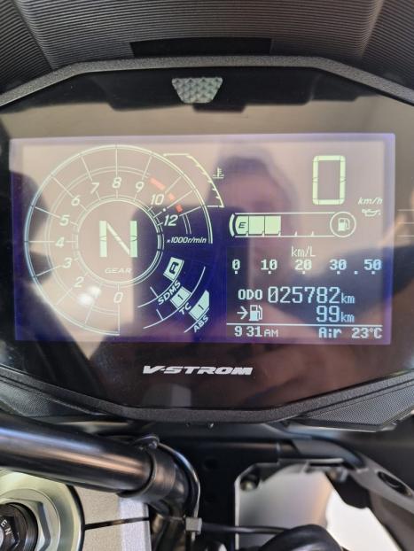 SUZUKI V-Strom DL 1050 , Foto 3