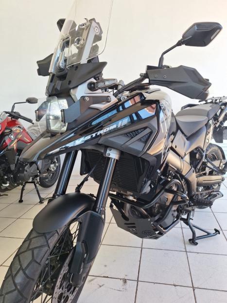 SUZUKI V-Strom DL 1050 , Foto 4